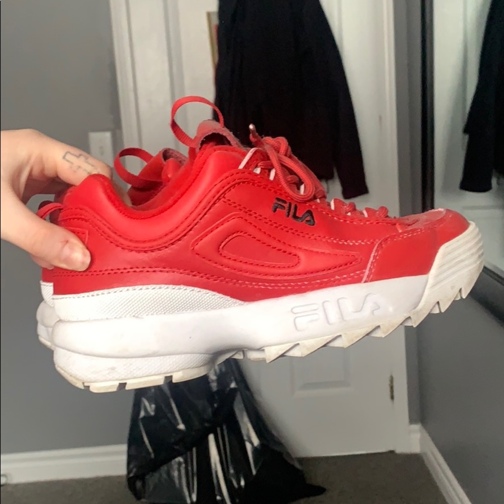 size 8 woman’s red filas